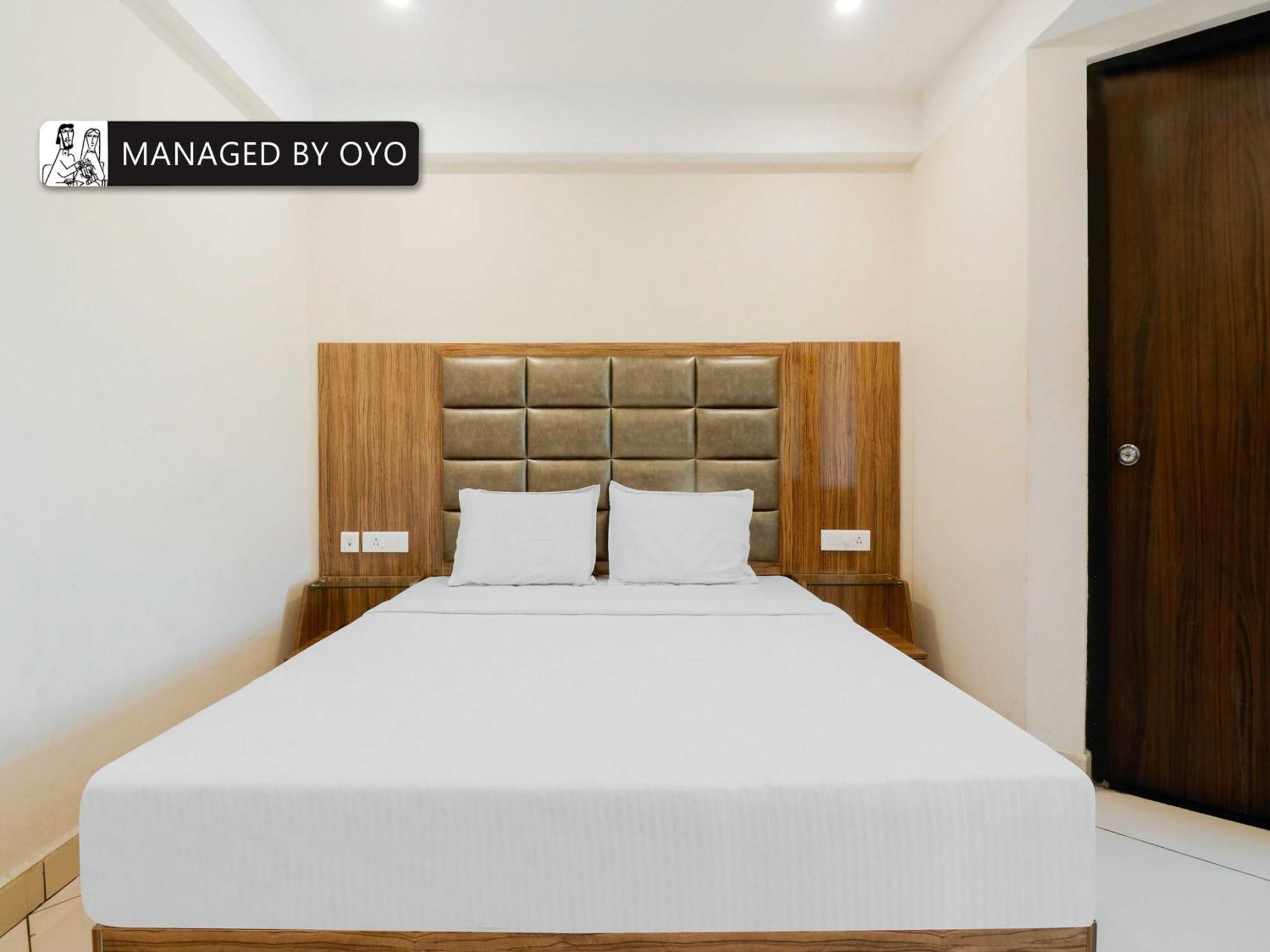 Super Townhouse Edassery Resort Kattappana Exterior photo